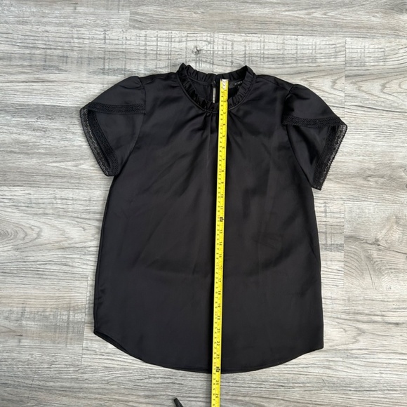 J Crew Black Short Sleeve Lace Trim Blouse Sz XXS - Picture 7 of 8